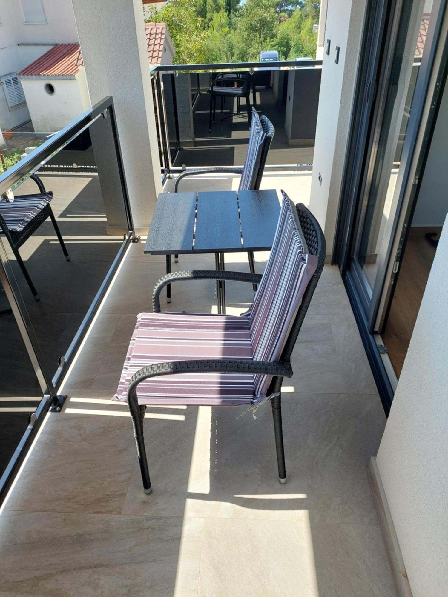 Apartmani Karla Paklenica Starigrad Paklenica Eksteriør billede