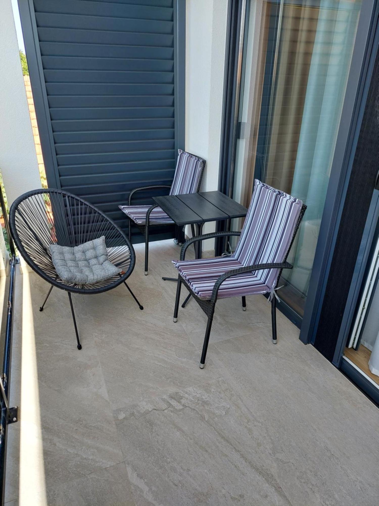 Apartmani Karla Paklenica Starigrad Paklenica Eksteriør billede