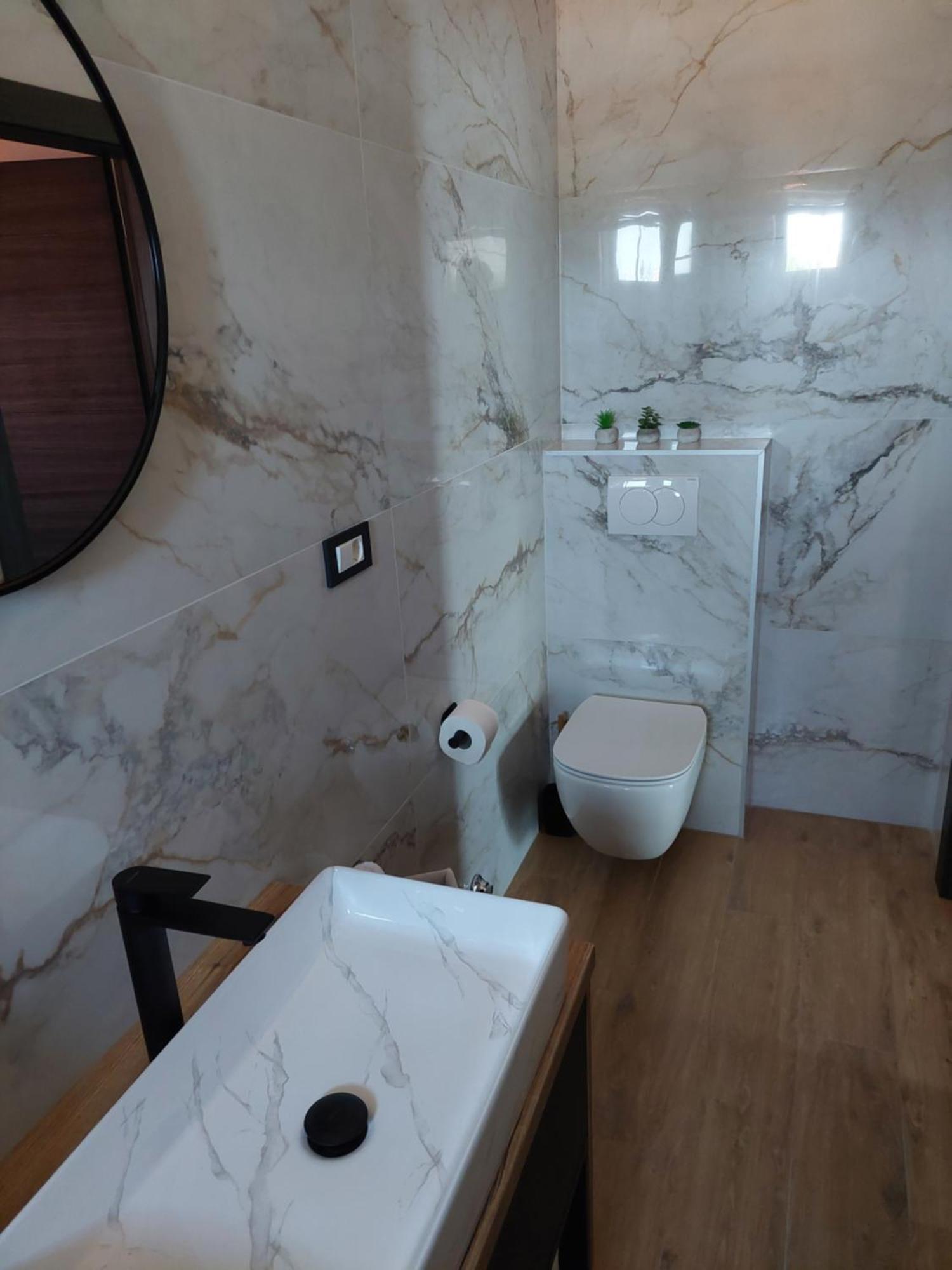 Apartmani Karla Paklenica Starigrad Paklenica Eksteriør billede