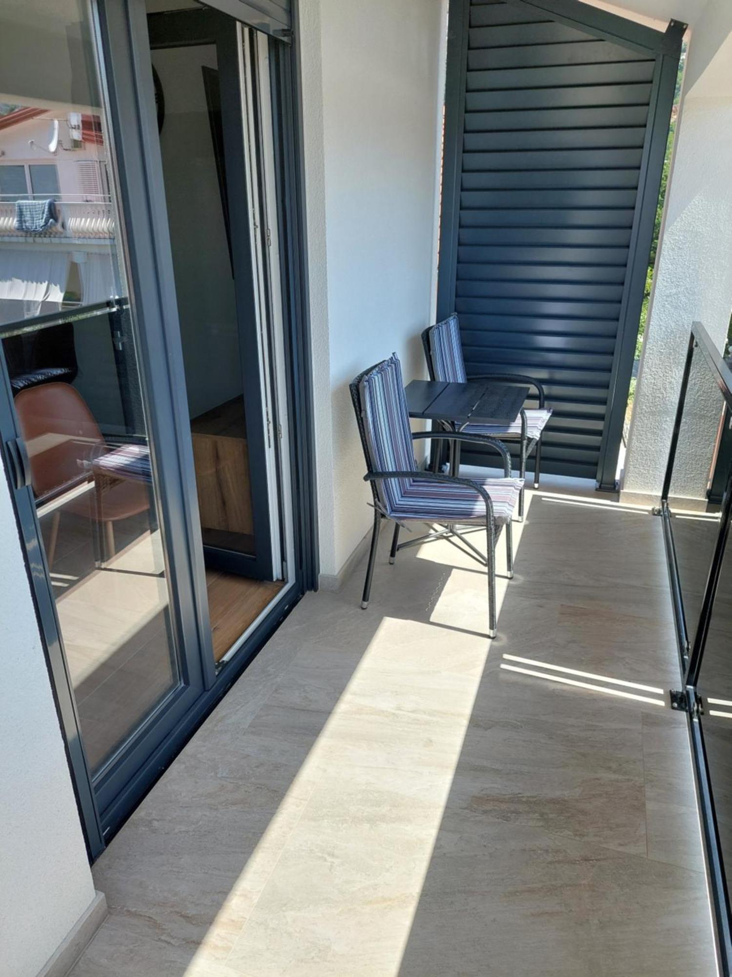 Apartmani Karla Paklenica Starigrad Paklenica Eksteriør billede
