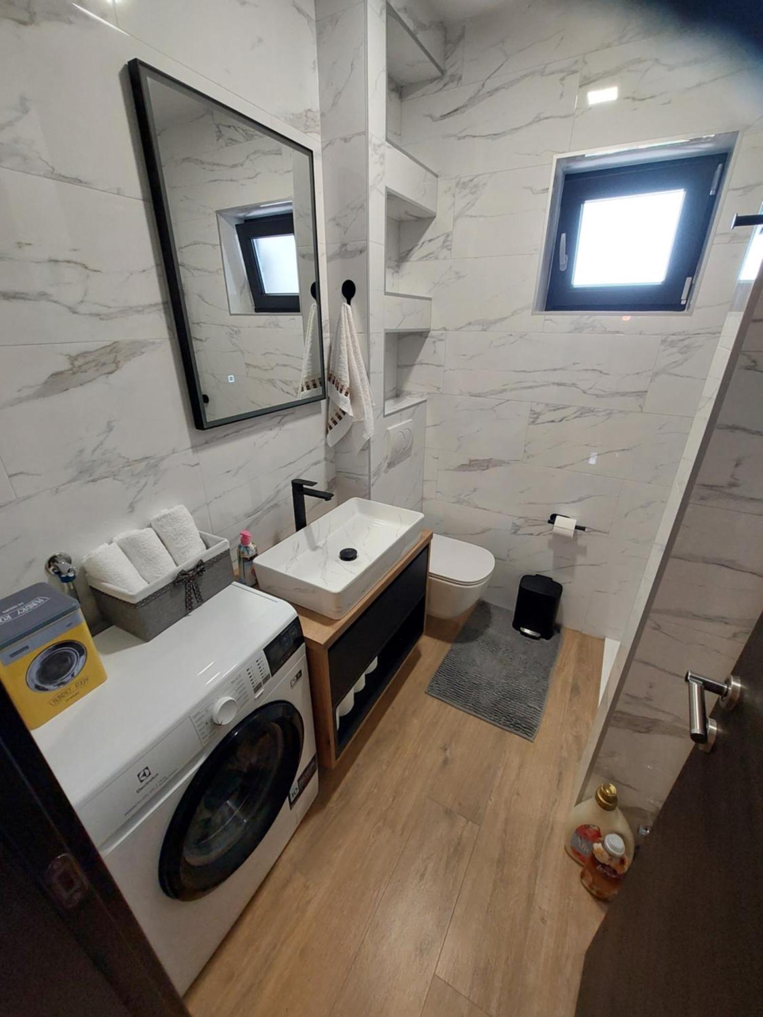 Apartmani Karla Paklenica Starigrad Paklenica Eksteriør billede